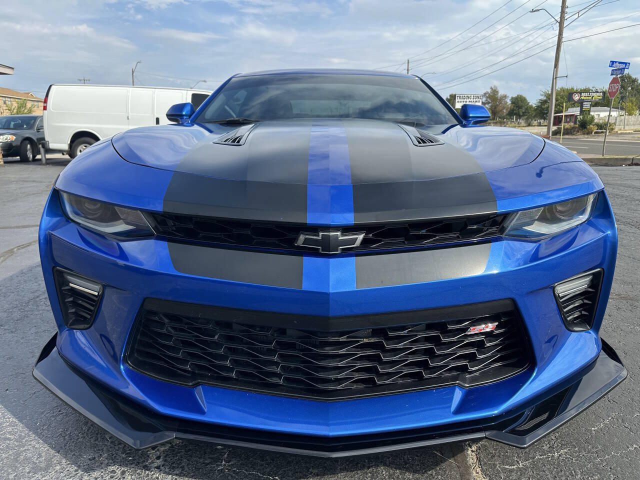 Used 2017 Chevrolet Camaro SS RWD image 4