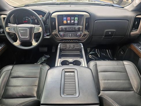 Used 2018 GMC Sierra 1500 Denali AWD/4WD image 17