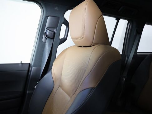 Used 2025 Lexus GX 550 w/ Accessory Package (2T) image 50