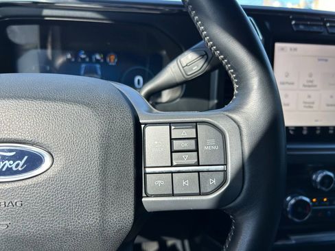 Used 2023 Ford F250 Lariat w/ Sport Appearance Package AWD/4WD image 19
