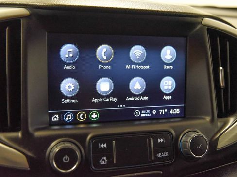 Used 2024 GMC Terrain SLT image 20