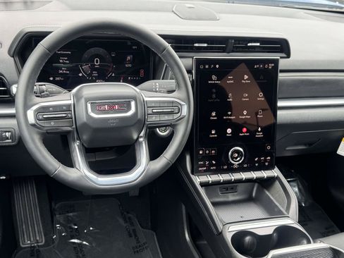 Used 2026 GMC Terrain Elevation w/ Elevation Premium Package FWD image 12