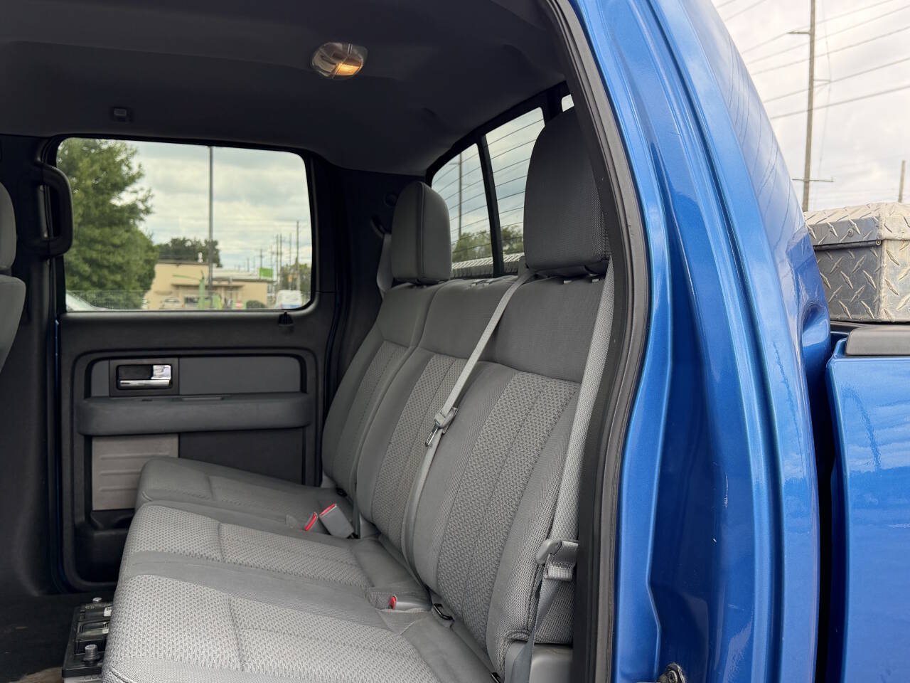 Used 2014 Ford F150 XLT w/ Equipment Group 302A Luxury AWD/4WD image 14