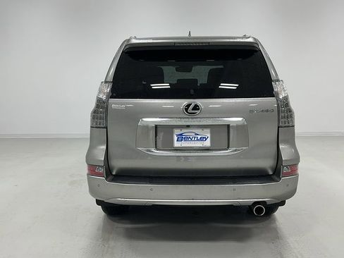 Used 2023 Lexus GX 460 Premium w/ Premium Package image 5