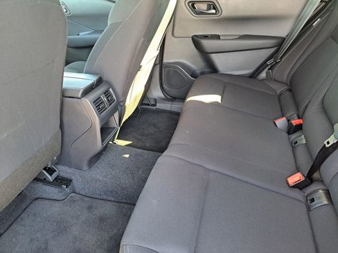 Used 2026 Nissan Rogue S FWD image 22