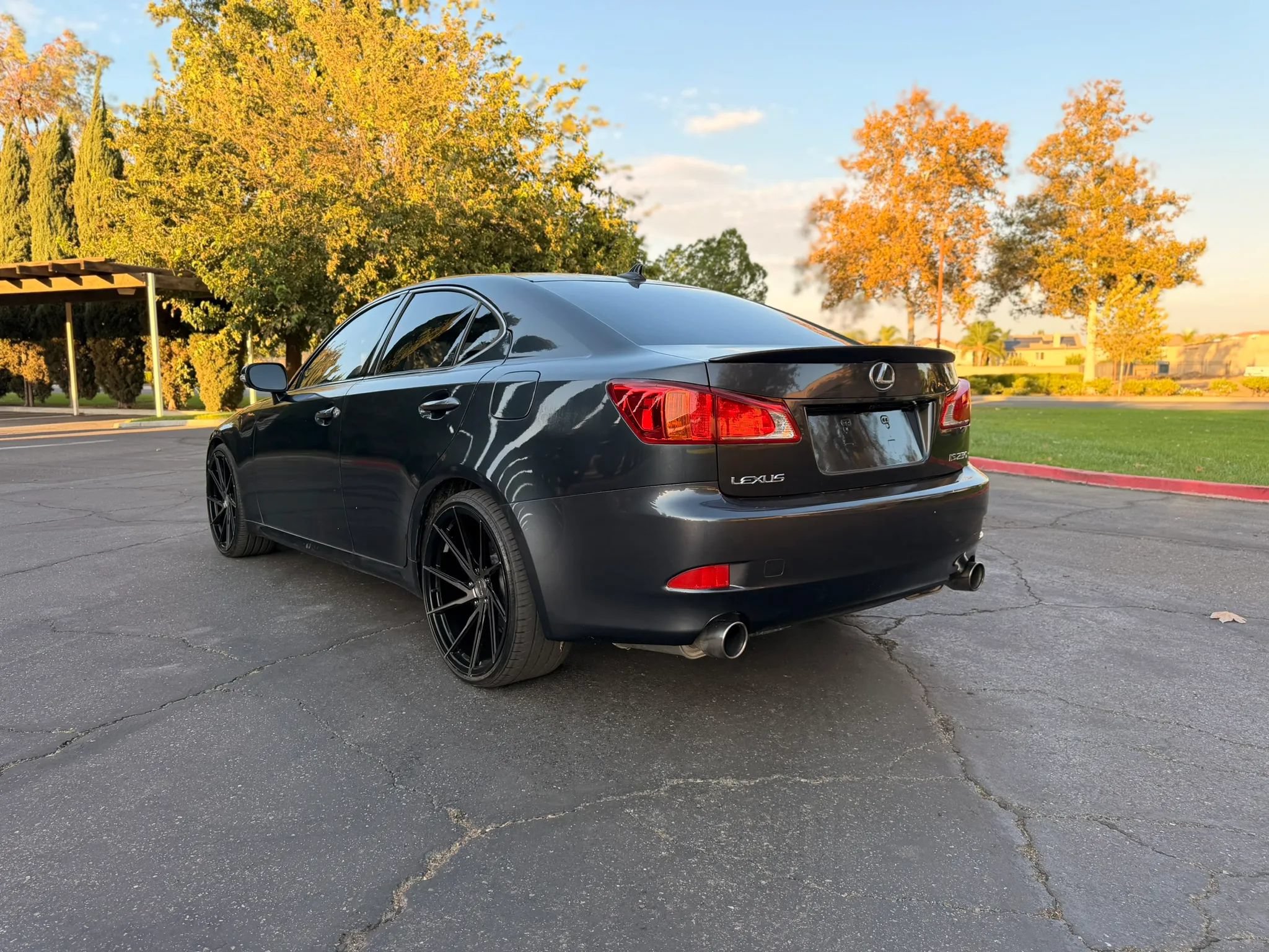 Used 2010 Lexus IS 250 w/ Preferred Accessory Package RWD image 7