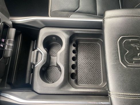 Used 2024 RAM 1500 Laramie image 32