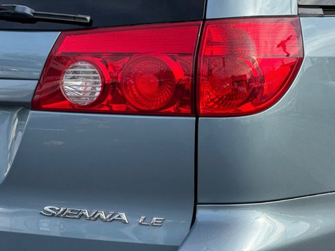 Used 2006 Toyota Sienna LE image 12