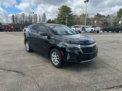 Used 2024 Chevrolet Equinox LT image 4