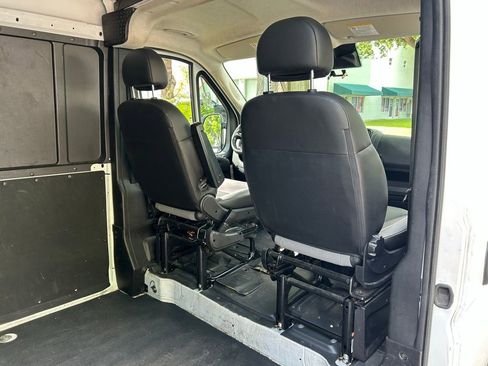 Used 2025 RAM ProMaster 2500 w/ Convenience Group FWD image 43