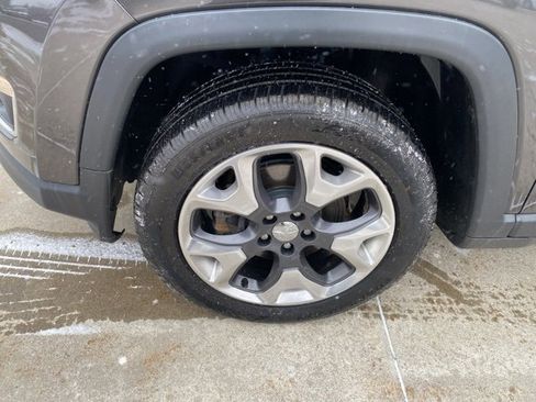 Certified 2018 Jeep Compass Limited w/ Navigation Group image 12