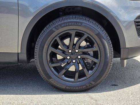 Used 2019 Land Rover Discovery Sport SE AWD/4WD image 7