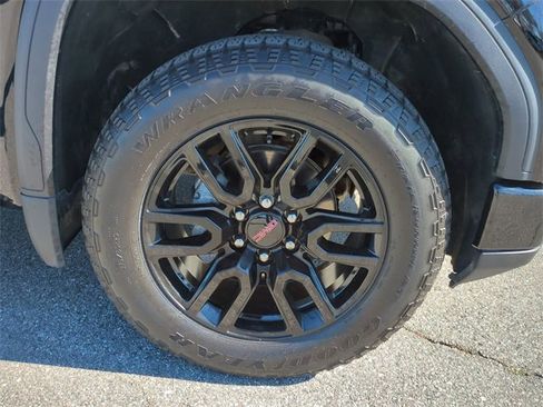 Used 2024 GMC Sierra 1500 Elevation w/ Preferred Package image 11