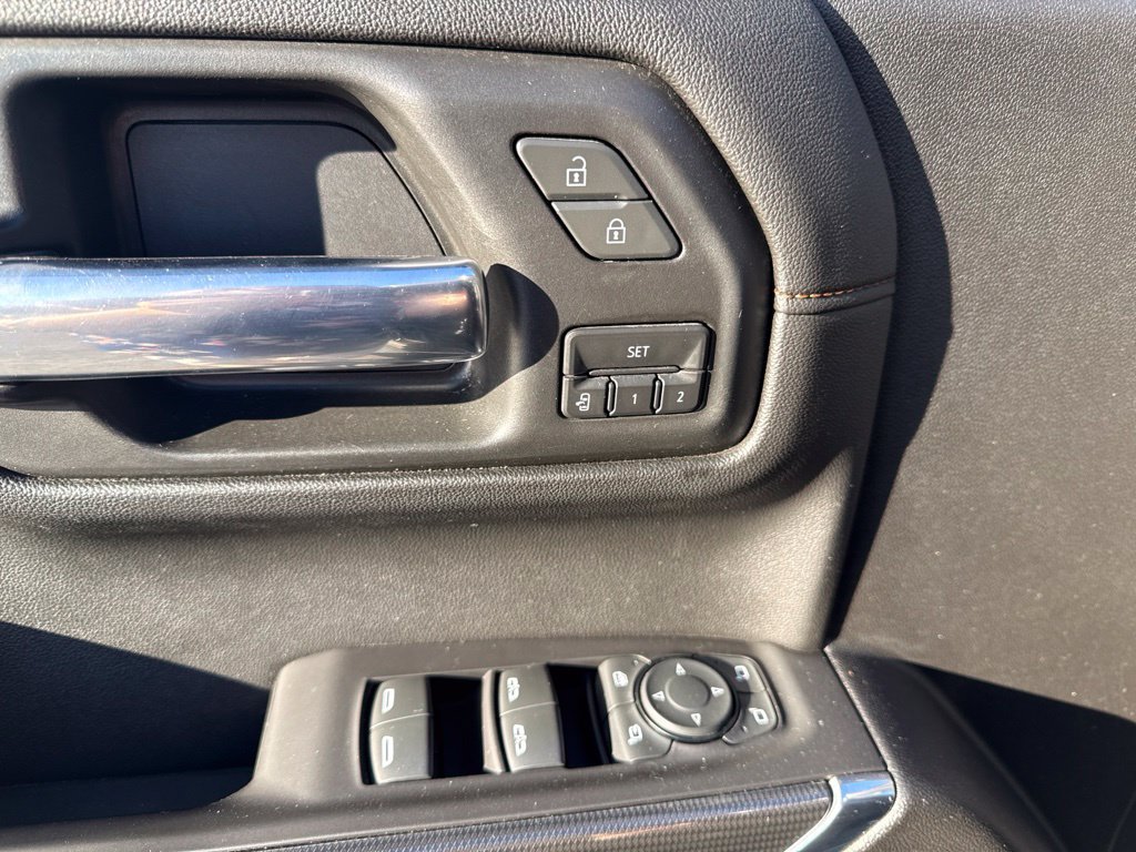 Used 2020 GMC Sierra 1500 AT4 w/ AT4 Premium Package AWD/4WD image 17