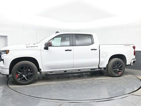 New 2026 Chevrolet Silverado 1500 RST w/ Redline Edition AWD/4WD image 11