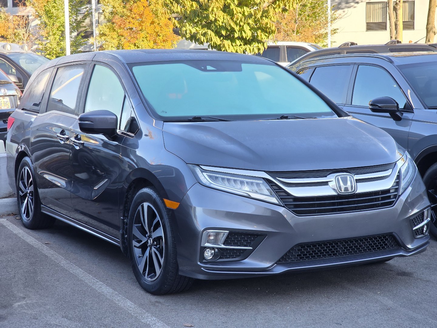 Used 2019 Honda Odyssey Touring image 2