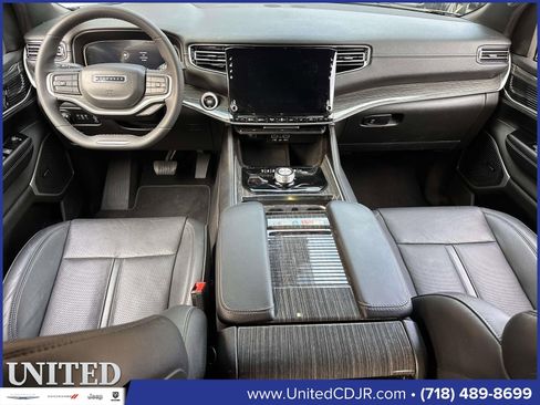 Used 2022 Jeep Wagoneer Series II image 18