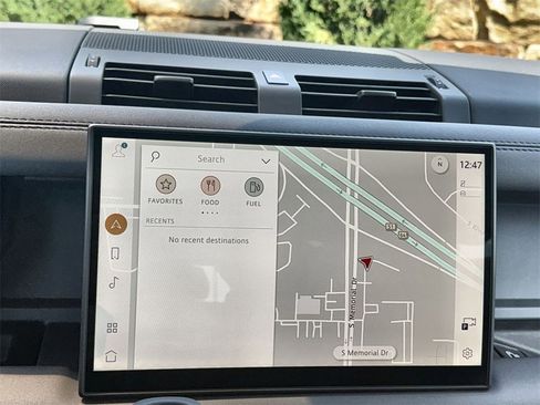 Used 2025 Land Rover Defender 110 S image 24