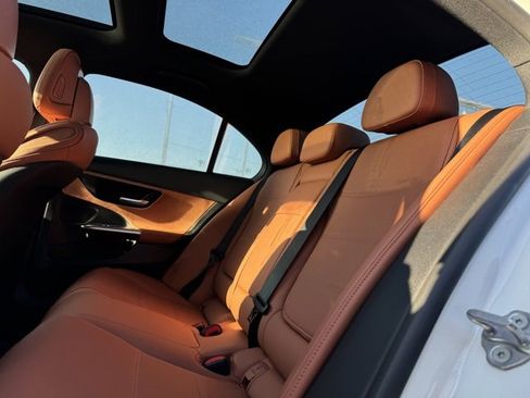 Used 2023 Mercedes-Benz C 300 4MATIC Sedan image 12