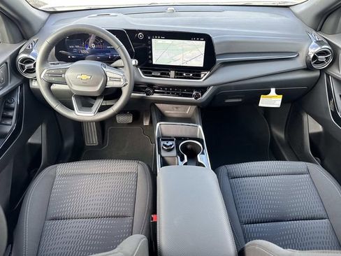 New 2026 Chevrolet Equinox LT w/ Safety and Technology Package image 10