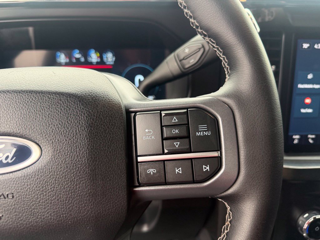 Used 2025 Ford F250 Lariat w/ Black Appearance Package AWD/4WD image 30