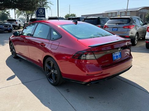 Used 2025 Honda Accord Sport image 6