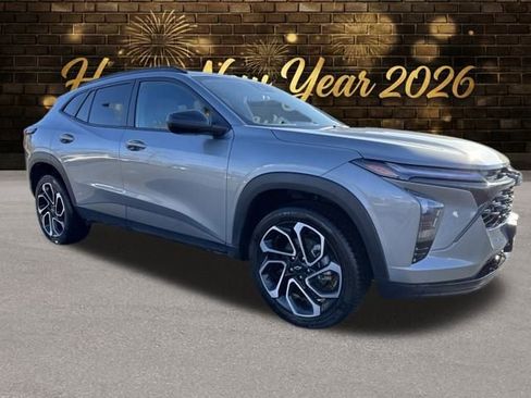 Used 2024 Chevrolet Trax RS image 9