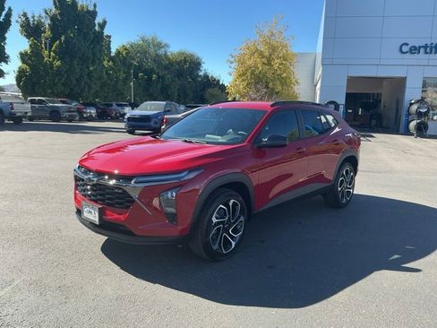 New 2026 Chevrolet Trax RS w/ Driver Confidence Package image 8