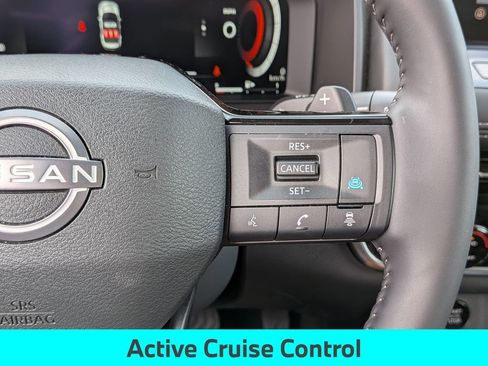 Used 2025 Nissan Rogue SL image 20