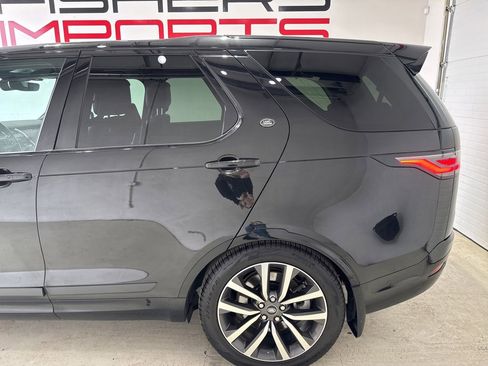 Used 2022 Land Rover Discovery S R-Dynamic image 6