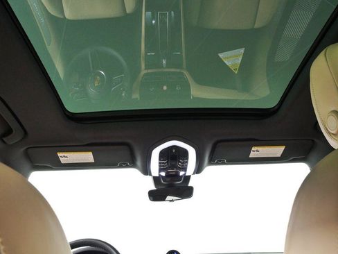 New 2026 Porsche Macan S AWD/4WD image 21