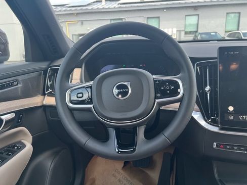 New 2026 Volvo XC90 B5 Plus w/ Protection Package Premier AWD/4WD image 22