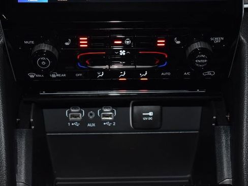 New 2025 Jeep Grand Cherokee Limited w/ Trailer Tow Package image 17