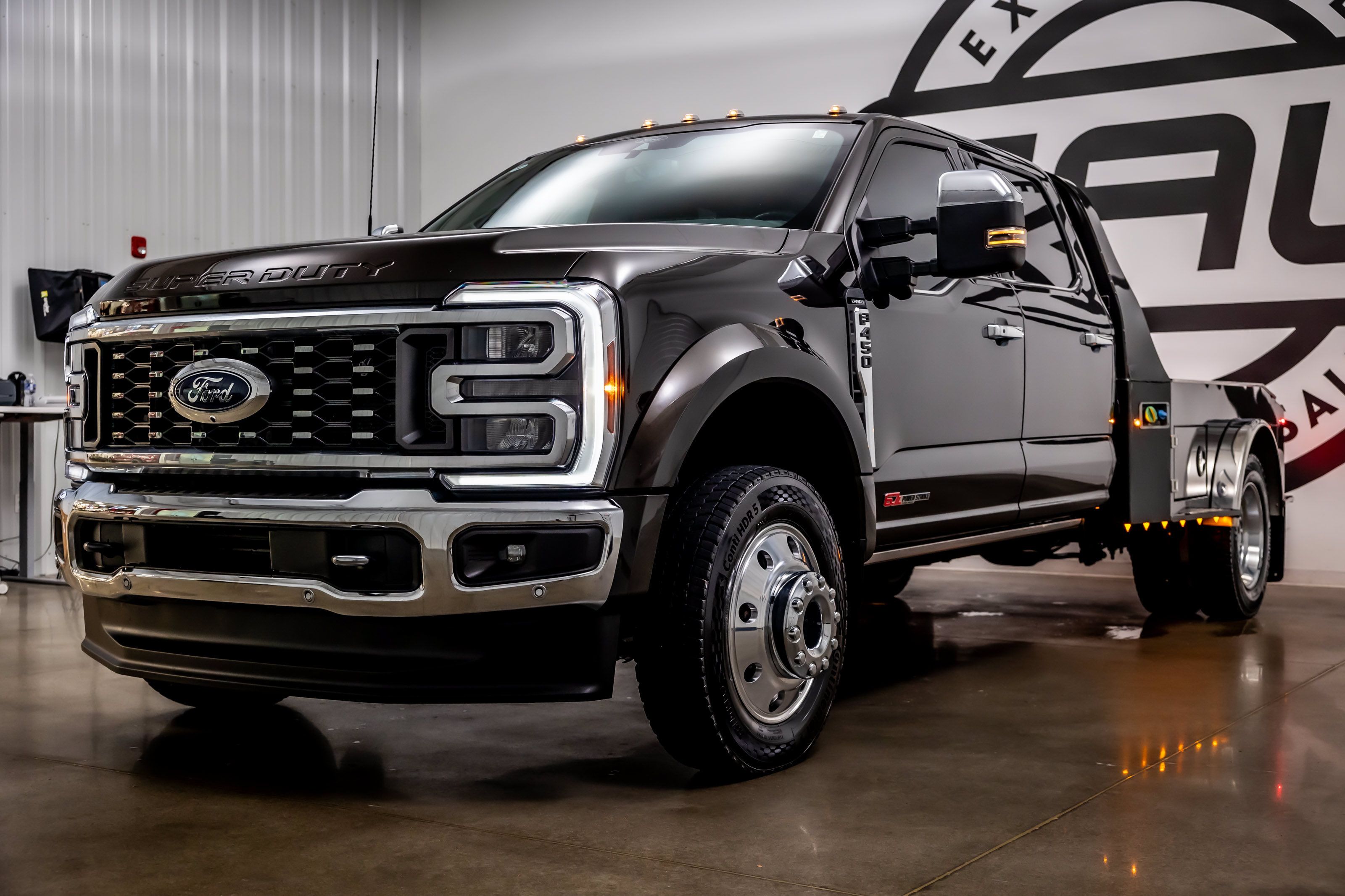 Used 2024 Ford F450 Lariat w/ Lariat Ultimate Package AWD/4WD image 37