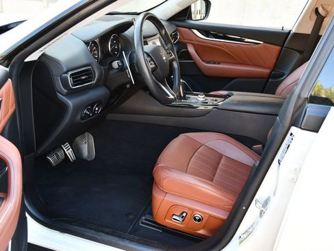 Used 2022 Maserati Levante Modena AWD/4WD image 51