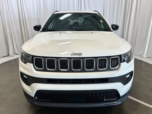 Used 2023 Jeep Compass Latitude AWD/4WD image 23