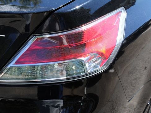 Used 2012 Acura TL w/ Technology Package FWD image 9