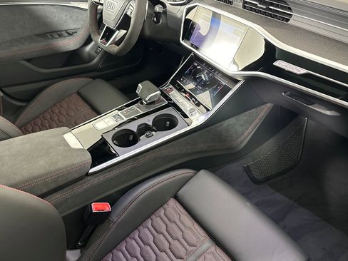 New 2026 Audi RS 6 performance image 15