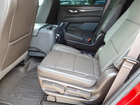 Used 2022 GMC Yukon Denali AWD/4WD image 9
