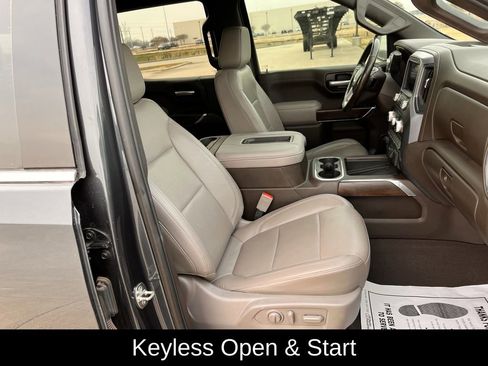 Used 2020 GMC Sierra 1500 SLT image 31