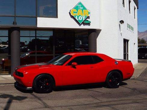 Used 2009 Dodge Challenger SRT8 image 7