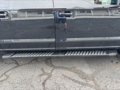 Used 2018 Ford F150 XLT w/ Equipment Group 302A Luxury image 9