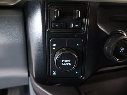 Used 2024 Ford F250 XLT w/ Black Appearance Package AWD/4WD image 9
