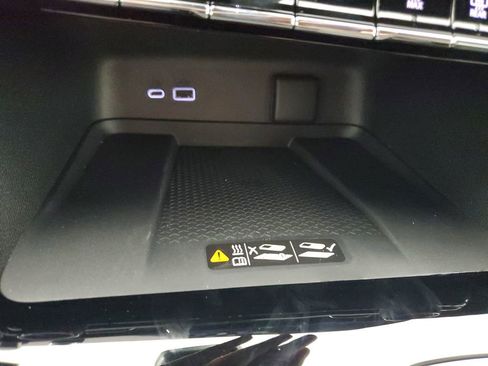 New 2026 Chevrolet Traverse LT w/ Midnight/Sport Edition FWD image 19