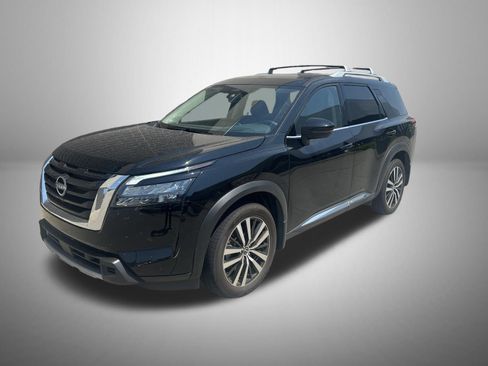 Used 2025 Nissan Pathfinder Platinum w/ Cargo Package AWD/4WD image 1