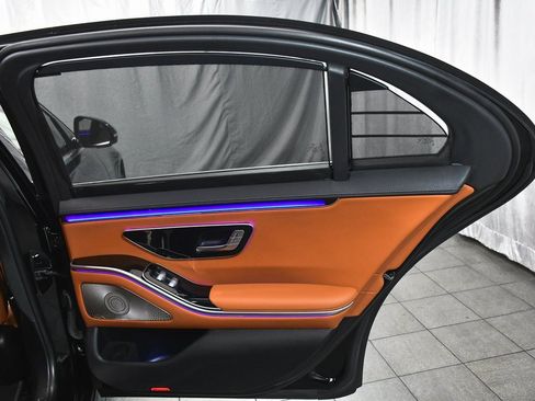 Used 2022 Mercedes-Benz S 500 4MATIC image 18