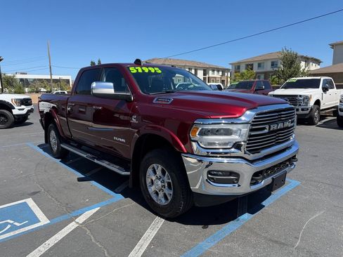 Used 2022 RAM 3500 Laramie AWD/4WD image 3