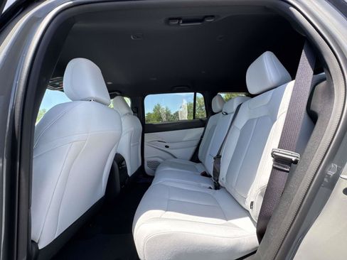 New 2026 Jeep Cherokee Laredo AWD/4WD image 18