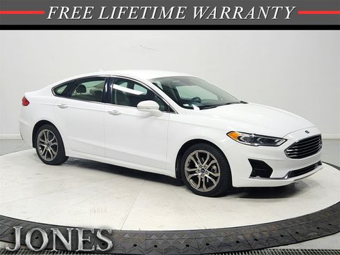 Used 2019 Ford Fusion SEL image 1