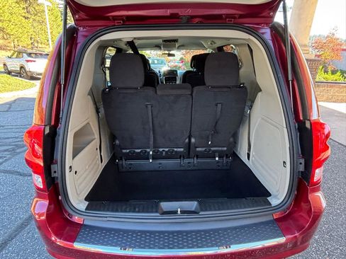 Used 2014 Dodge Grand Caravan SE w/ Quick Order Package 29E SE FWD image 21
